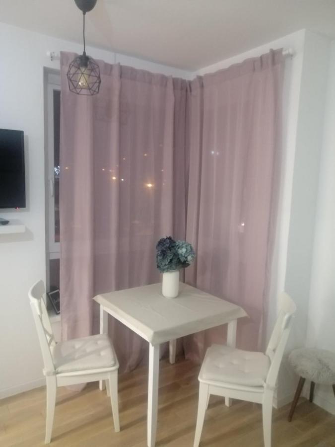 Apartman Viktoria Tuzla Eksteriør billede