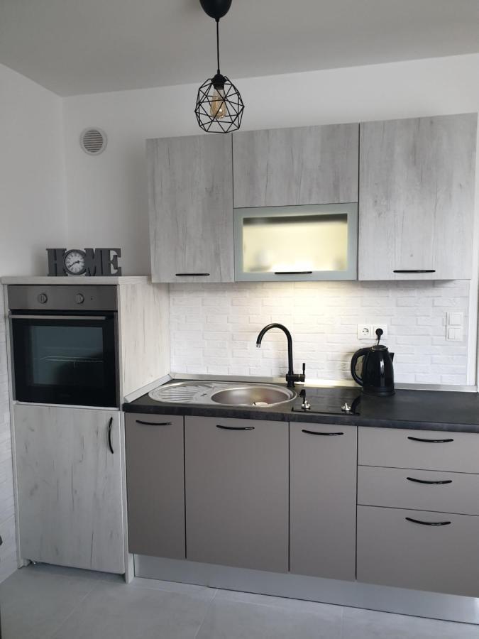 Apartman Viktoria Tuzla Eksteriør billede