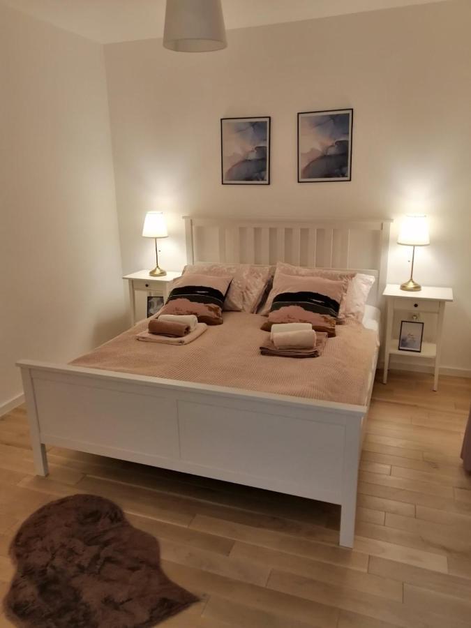 Apartman Viktoria Tuzla Eksteriør billede